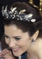Midnight Tiara (2009) by Charlotte Lynggaard loaned to Princess Mary of Denmark 16