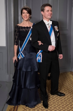 Their Royal Highnesses Crown Princess Mary and Crown Prince Frederik of Denmark arrive at the Gala Dinner for Iceland's President at Amalienbog Castle in Copenhagen, Denmark, January 24, 2017. Picture taken January 24, 2017. Scanpix Denmark/Stroyer Sisse/ via REUTERS ATTENTION EDITORS - THIS IMAGE WAS PROVIDED BY A THIRD PARTY. FOR EDITORIAL USE ONLY. NDENMARK OUT. NO COMMERCIAL OR EDITORIAL SALES IN DENMARK. - RTSX8I6